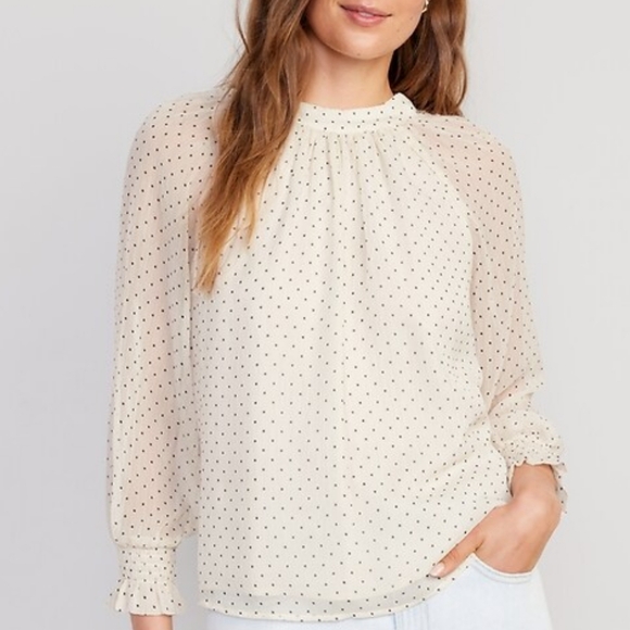 Old Navy Tops - Women Off White Old Navy Blouse